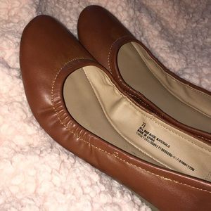 Tan flats